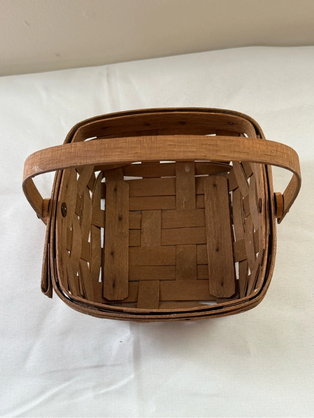 1985 Longaberger Brown Woven Square Berry Basket with Handle